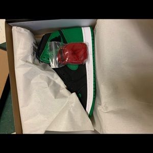 *SOLD* Jordan 1 High Pine Green